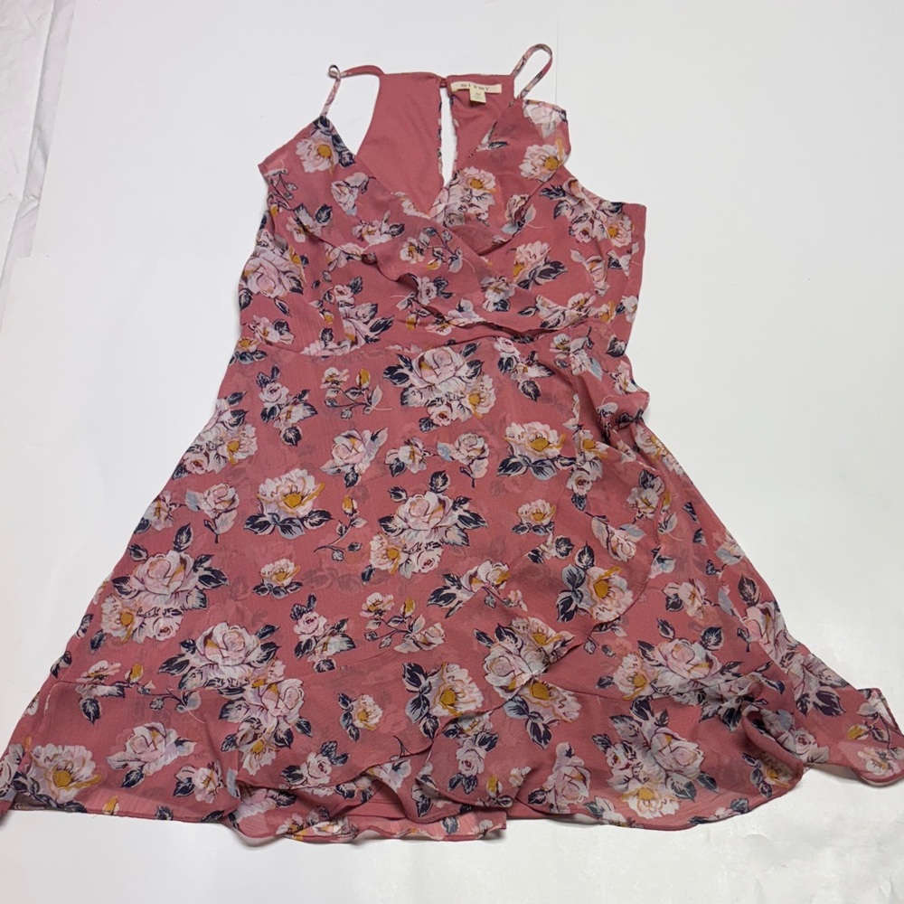 Miami women’s floral ruffled sleeveless dress size medium